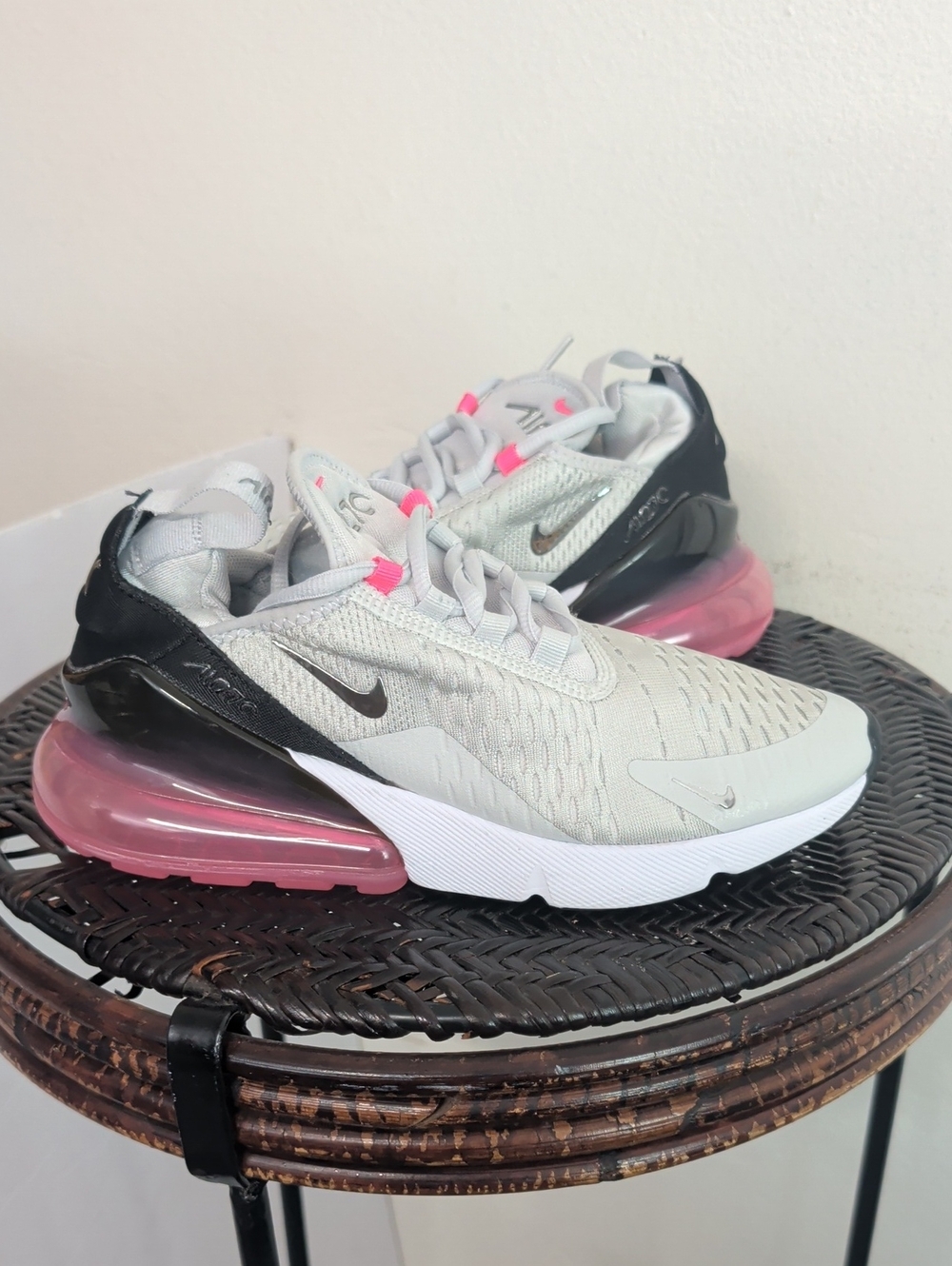 Nike Air Max 270 Photon Dust Hyper Pink Women SIZE 6.5 - IM2527-025